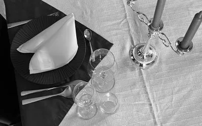 Stück Dinner for One – Wie alles begann im Kellertheater