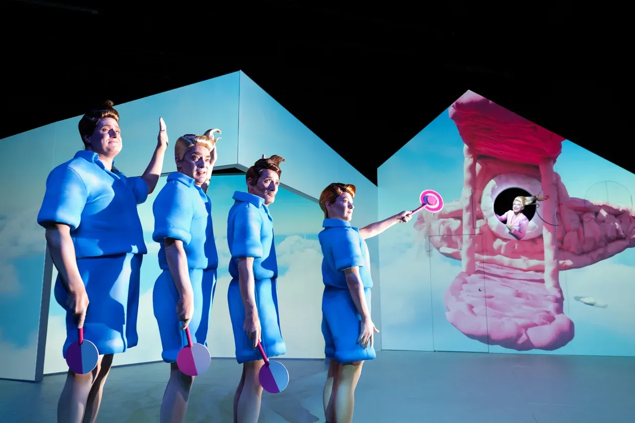 „Barrrbie ein Puppenheim“ in der Thalia Gaußstraße