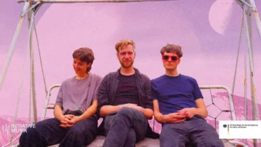 Twins in Colour im Hafenbahnhof