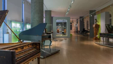 Auf historischen Tasteninstrumenten im MK&G