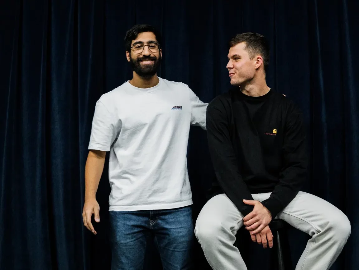 »EINE FRAGE NOCH!« im Centralkomitee