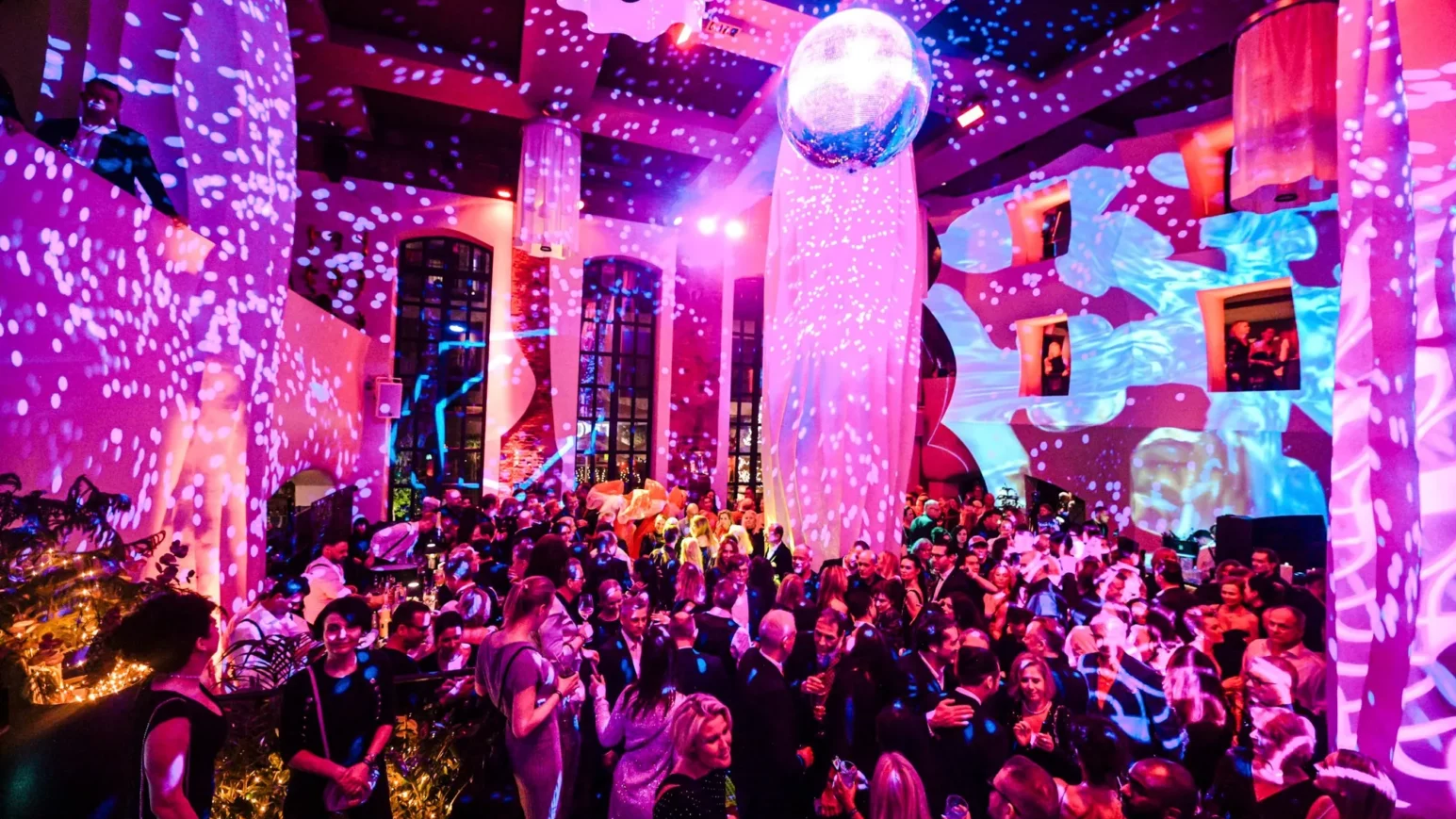 X-Mas Ball im east Hamburg