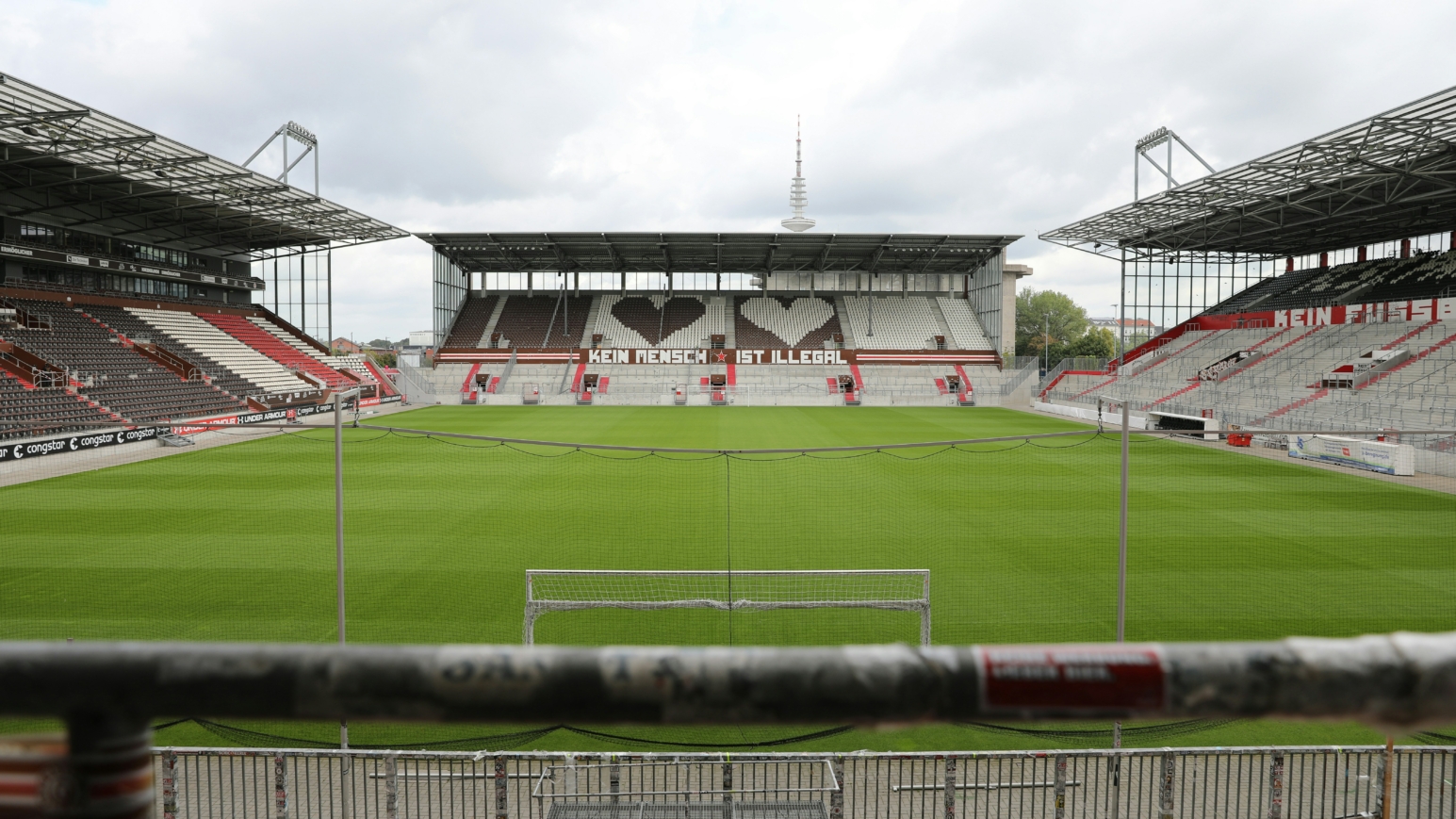 Hier wird das Derby im Januar ausgetragen: Der Platz im Millerntor-Stadion