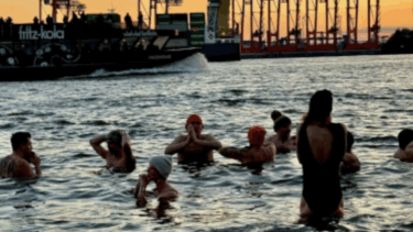 Eisbaden für Herzenswärme an der Strandperle