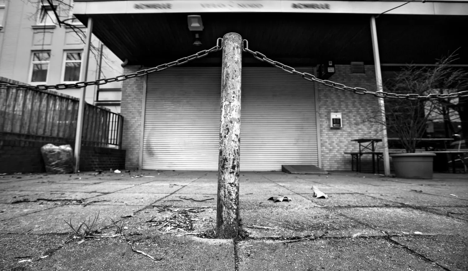 Süleyman Taşköprü (31) 27.06.2001, Hamburg, Schützenstraße, Exponat der Ausstellung: “Blutiger Boden – Die Tatorte des NSU” von Regina Schmeken