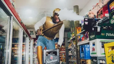 Der Drache im Ernst-Deutsch-Theater