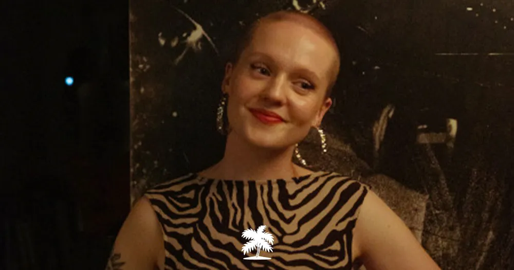 Cara Rose im Mojo Club