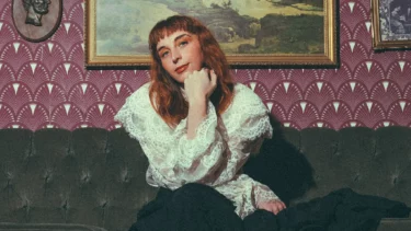 KENDALL LUJAN in der Nochtwache