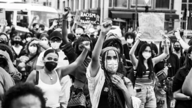 Black Faces in White (?) Spaces im Metropolis Kino