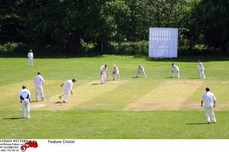 Sieben Hamburger Vereine mit 59 Teams bieten Cricket derzeit in verschiedenen Spielweisen an (©C. Witters)