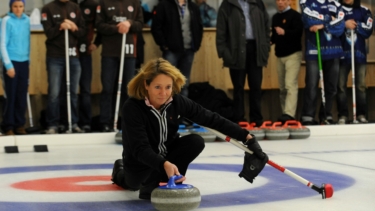 Sabine Belkofer-Kröhnert hat an Welt-  und Europameisterschaften teilgenommen, holte Platz 5 bei den Olympischen Winterspielen 2002 in Salt Lake City (USA) und ist seit 2022 Präsidentin des Curling Club Hamburgs