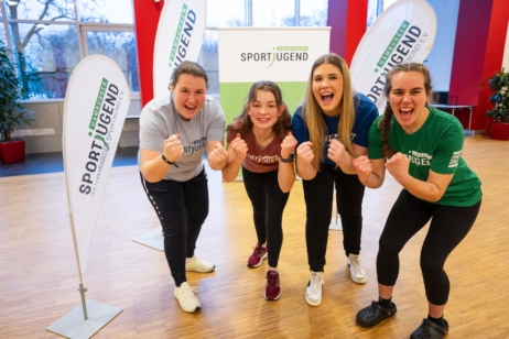 Bei dem Stichwort „Freiwilligendienst“ denkt man häufig an Kindergärten, Pflegeheime oder andere soziale Einrichtungen – es ist aber auch in einem Sportverein oder Sportverband möglich!