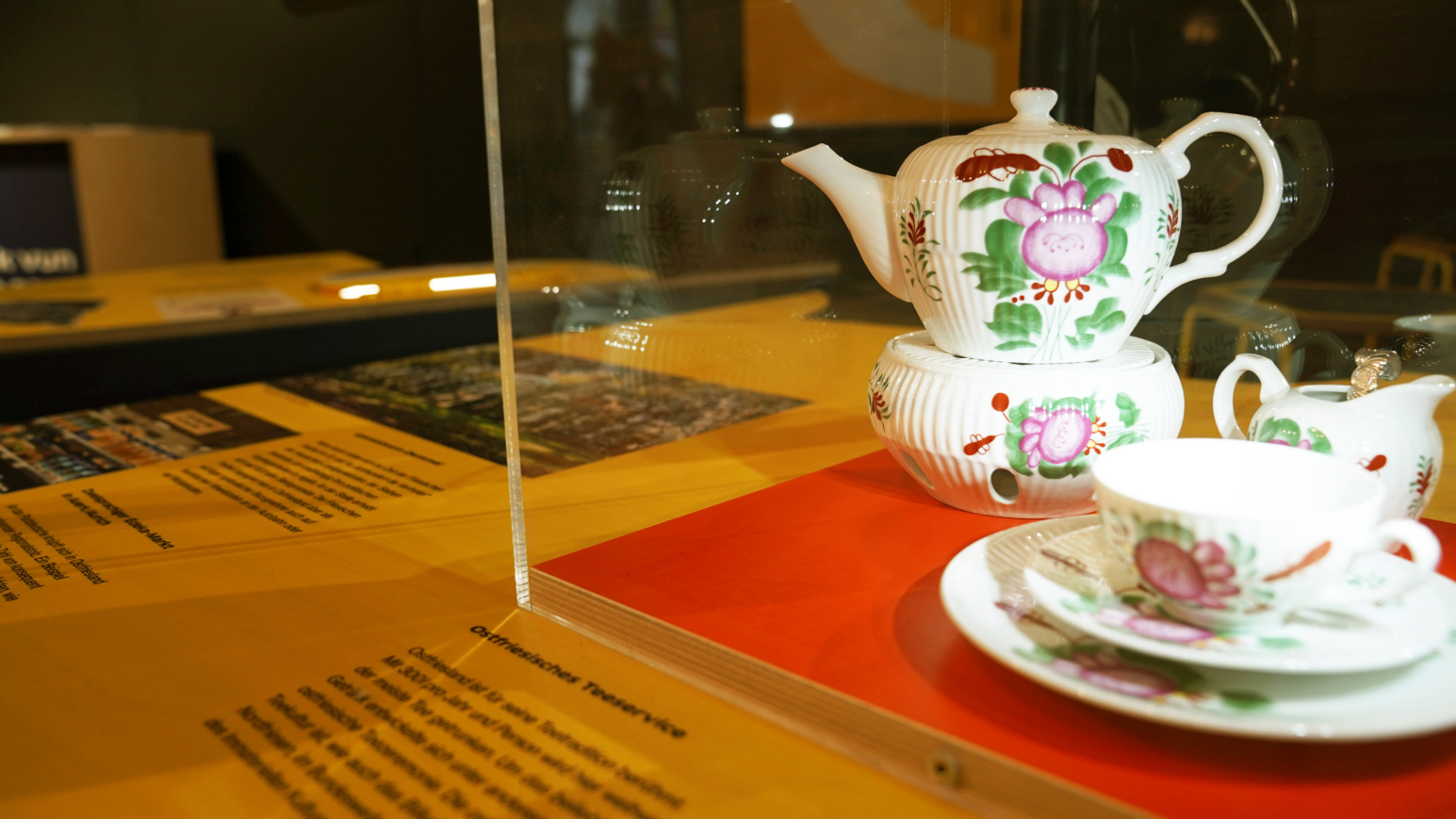  Ausstellung im Altonaer Museum : „Was heißt hier Minderheit?“  (©Mira Linzenmeier)