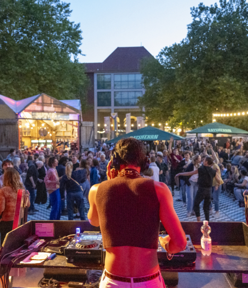 Die Altonale zieht Jahr für Jahr zahlreiche Kulturinteressierte und Feiernde an