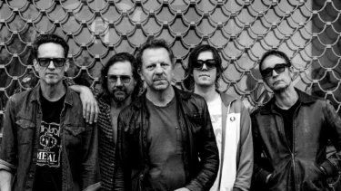 dEUS mit der Worst Case Versus In A Bar Tour in der Markthalle