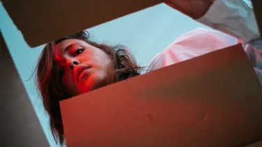 ALICE MERTON in der Fabrik