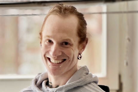 Kaya fühlt sich bei Kampnagel angekommen