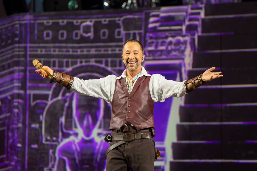 Seit über 33 Jahren begeistert DJ BoBo die Massen