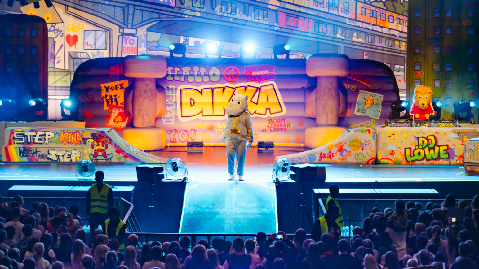 Macht die Hallen pickepackevoll: DIKKA