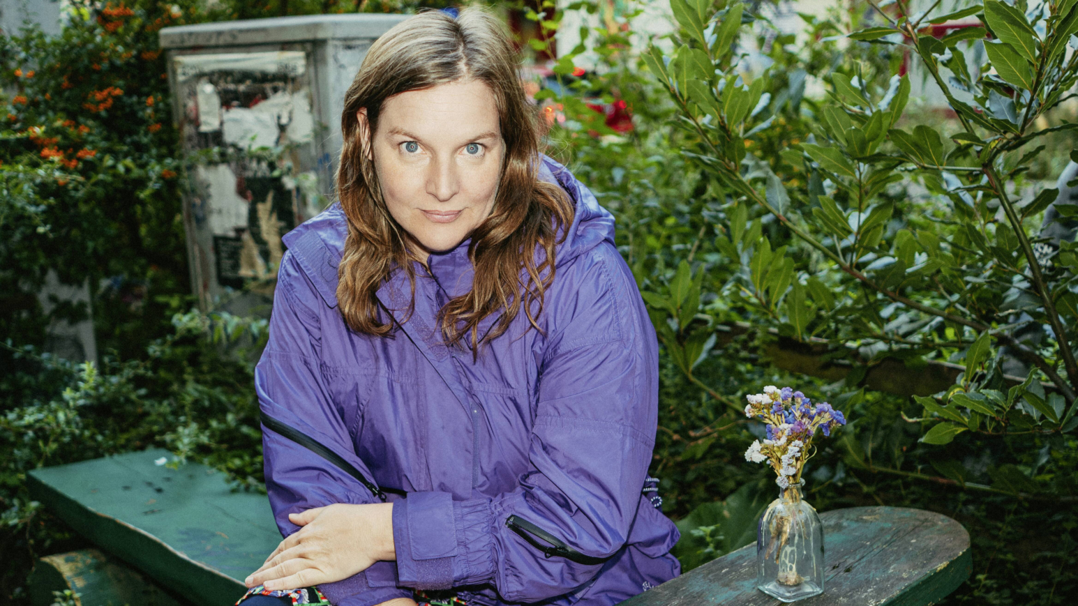 „Ich habe mir immer gedacht, dass ich meine Kindheit mal aufschreiben müsse“: Judith Holofernes