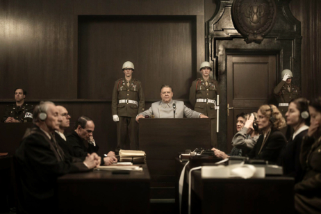 Russell Crowe als Nazi Hermann Göring in „Nürnberg“ auf der Anklagebank