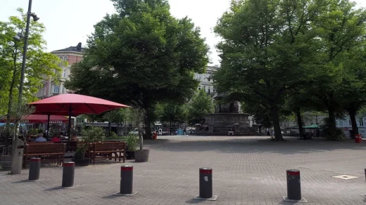 Flohmarkt am Hansaplatz