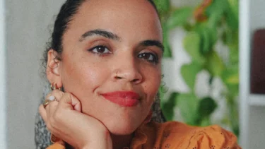 Lesung „Ökorassismus“ auf Kampnagel mit Ciani-Sophia Hoeder