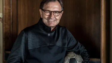 Ewald Lienen in der Markthalle Hamburg