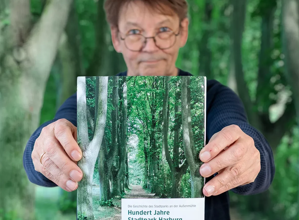 „100 Jahre Stadtpark“ in der Fischhalle Harburg