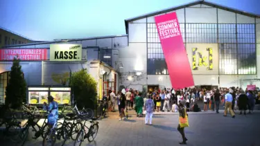 Außenansicht auf das Kampnagel Gelände