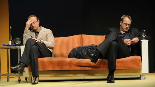 Bild vom dem Stück "Kunst" im St. Pauli Theater