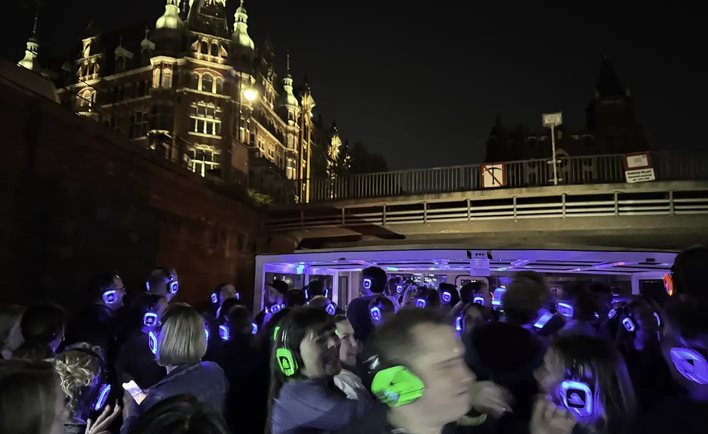 Die Kopfhörerparty auf der Elbe