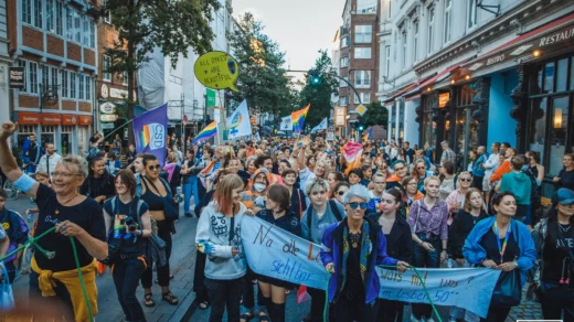 Bild einer Demonstration für queere Rechte