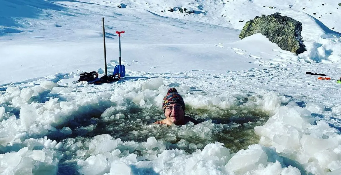Bild von Wigald Boning im Eisbad