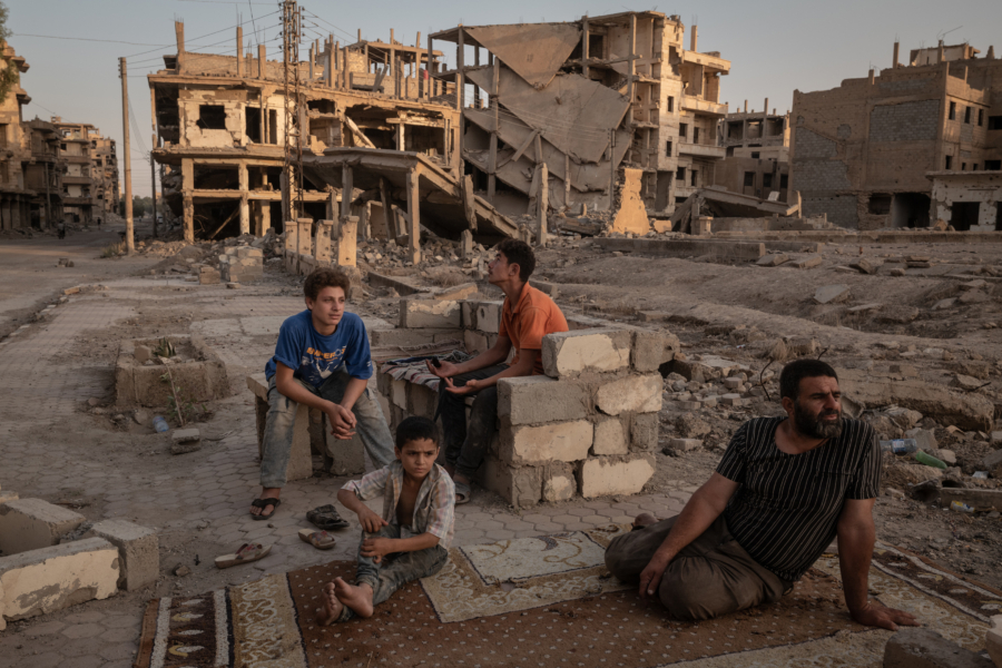 Widerstandsfähig und hoffnungsvoll: ein Foto aus Nicole Tungs Serie „A Syrian City Rebuilds, Still Divided“Foto: World Press Photo 2026, West, Central and South Asia Stories, A Syrian City Rebuilds, Still Divided