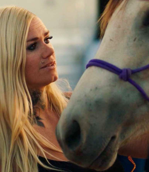 Ist ein Pferdemädchen: Tabatha Zimiga in „The New West“