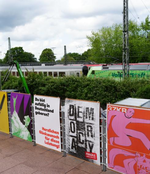 Im Rückblick: einige Plakate des Anfachen Awards IX zum Thema „Privileg“