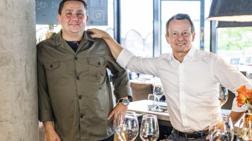 Jan Punčochář und Jan Smigmator freuen sich auf einen intensiven Abend im Stüffel