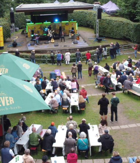 Open Air im Herzen Harburgs: Sommer im Park auf der Freilichtbühne