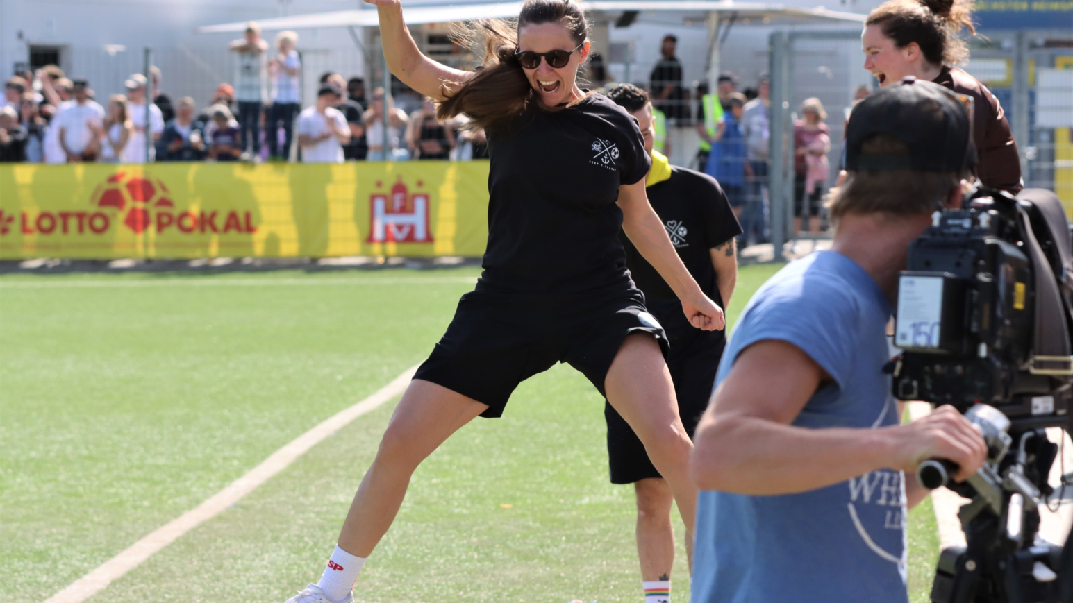 Macherin des „Frauenfußballwunders“ von St. Pauli: Trainerin Kim Koschmieder übernahm das Team am Tabellenende und führte es zum Klassenerhalt