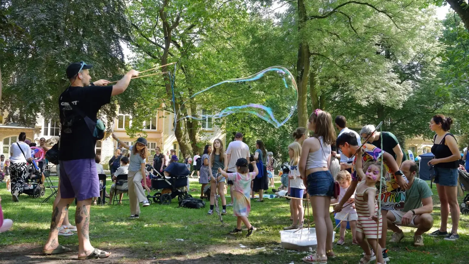 HausDrei lädt zum ParkPicknick