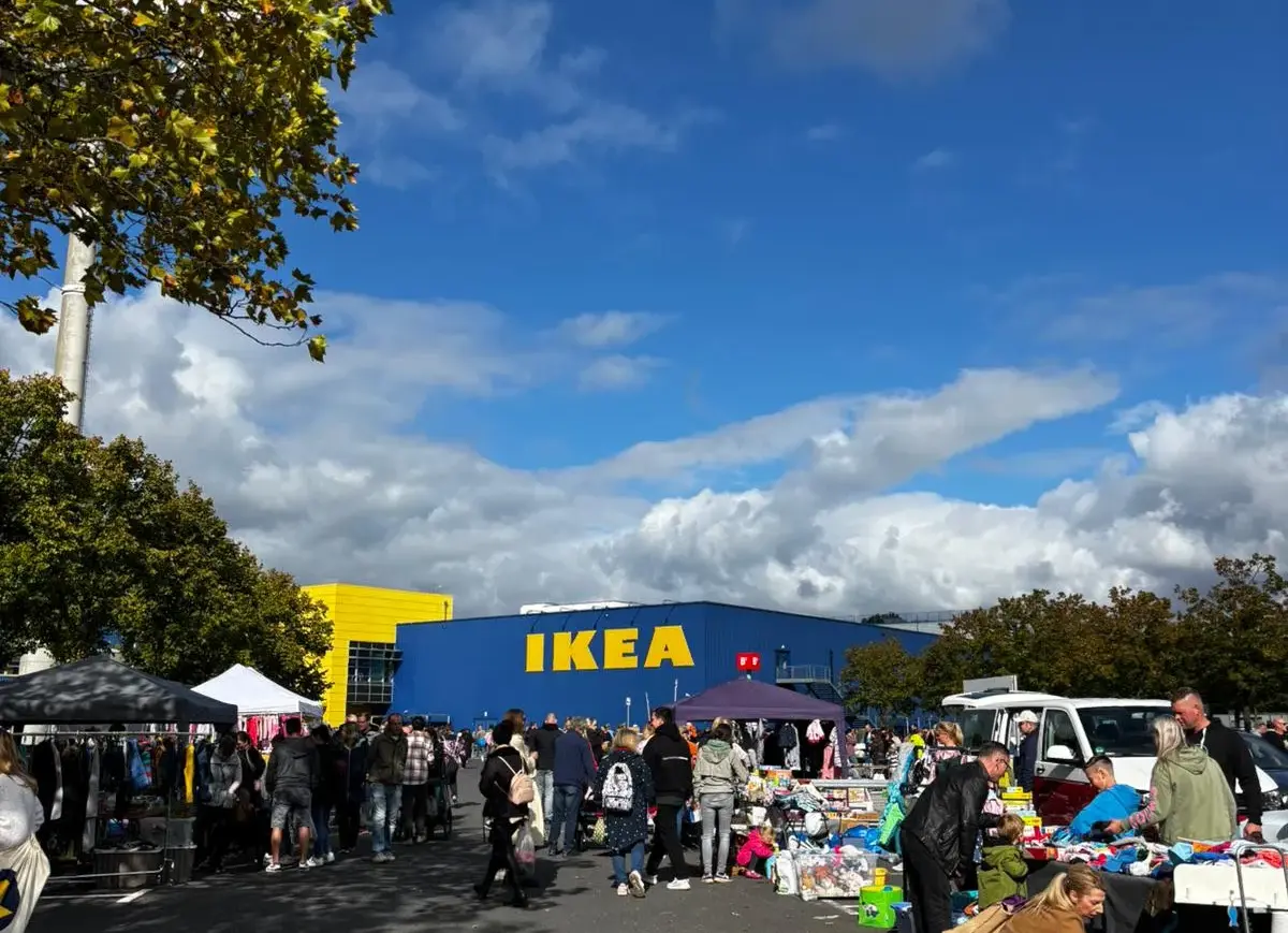 Kinder- und Familienflohmarkt auf dem Parkplatz IKEA Schnelsen
