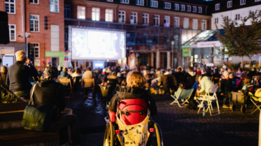Gute Stimmung beim barrierefreien Sommerkino