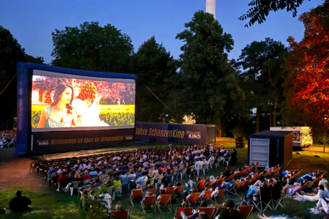 Mitte Juli ist es dann so weit: Eines von Hamburgs vielen Sommerhighlights geht wieder an den Start. Das LOTTO Hamburg SchanzenKino