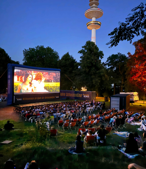 Mitte Juli ist es dann so weit: Eines von Hamburgs vielen Sommerhighlights geht wieder an den Start. Das LOTTO Hamburg SchanzenKino