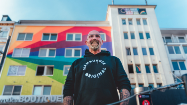 Betreibt das Regenbogenhaus auf St. Pauli: Olli Zeriadtke