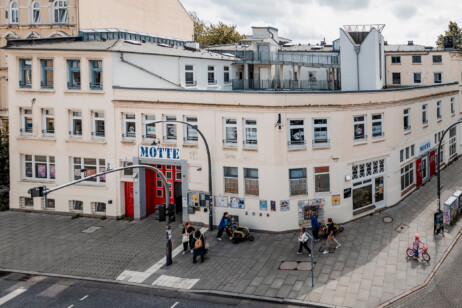 Die Motte aus der Vogelperspektive