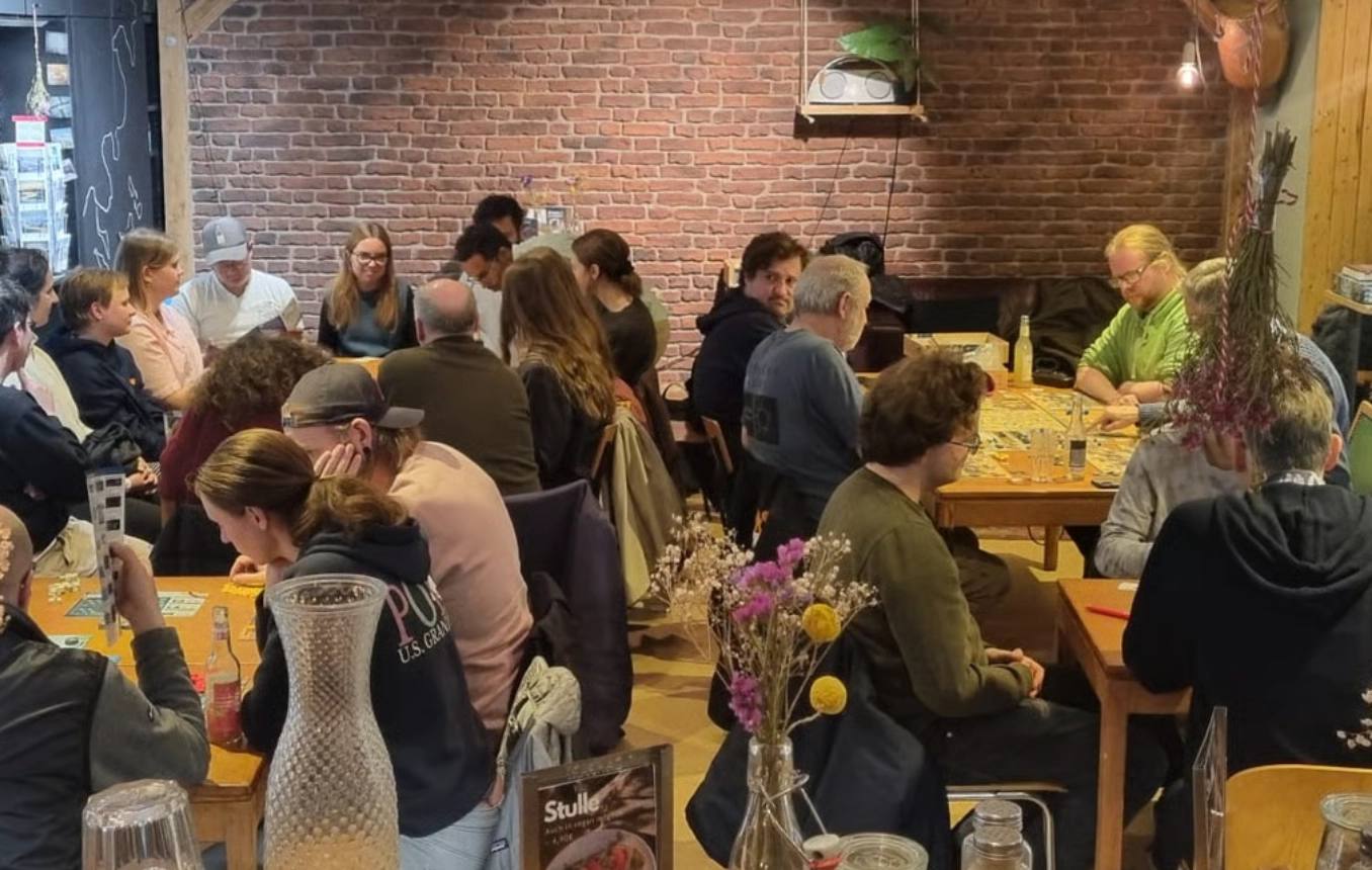 Brettspielabend im why not Café
