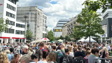 Flohmarkt in der Neuen Großen Bergstraße