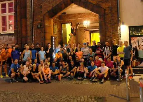 DIE TIDE RUNNERS - LAUFGRUPPE in Superbude St. Pauli